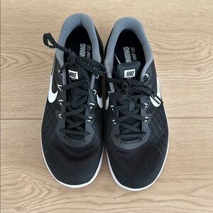 Nike Women's Metcon Black Running Shoes